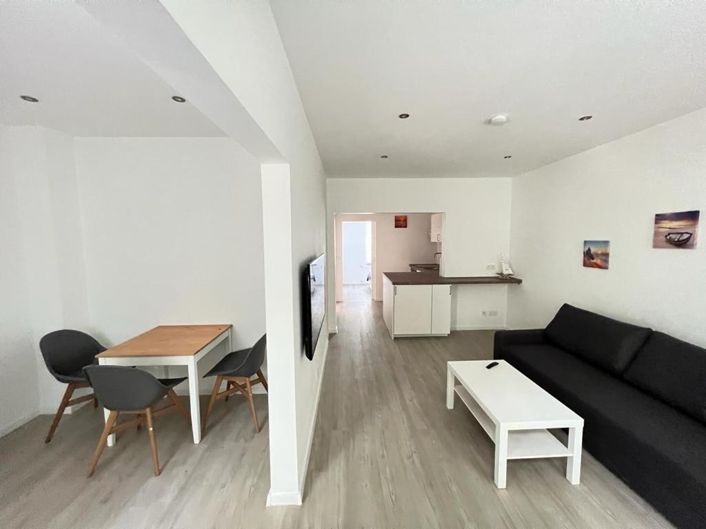 Zentrale und schöne Ferienwohnung II Lübeck Exterior foto